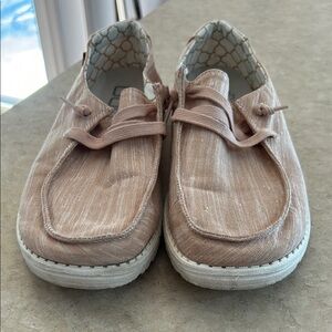 Hey Dude Light Pink Sparkly Slip-On Shoes